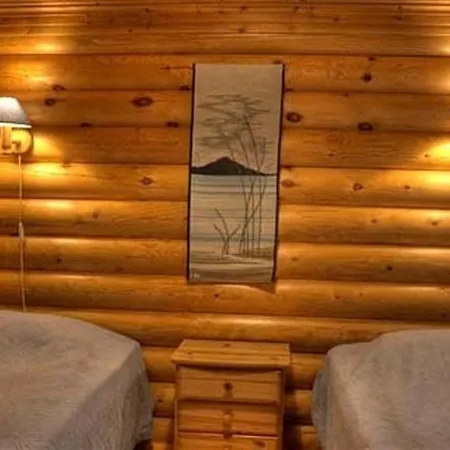 Laukkala Cottages Reindeers & Husky *