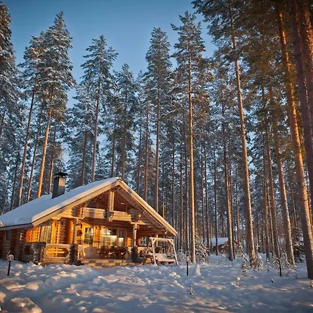 Laukkala Cottages Reindeers & Husky בית נופש
